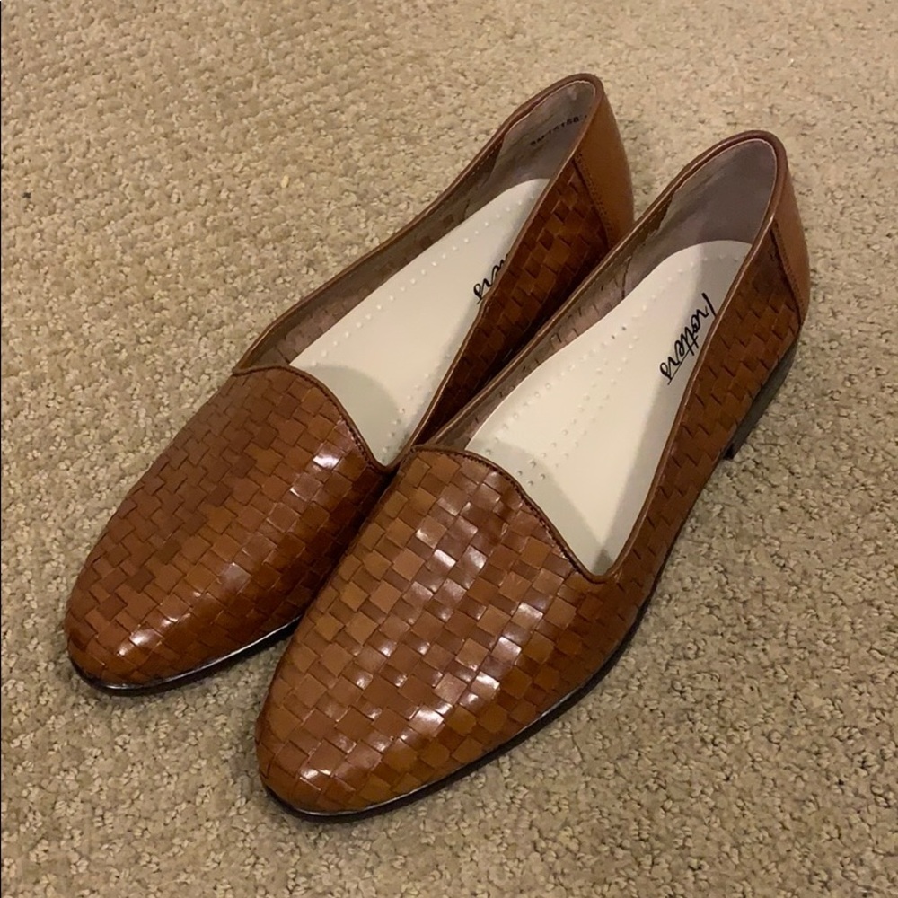 New Trotters Flats